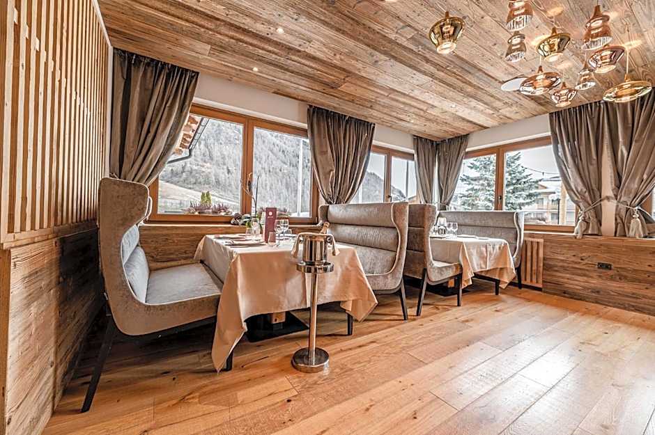 Tevini Dolomites Charming Hotel