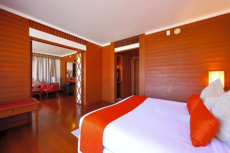 Photo 1 of 11 of Junior Suite