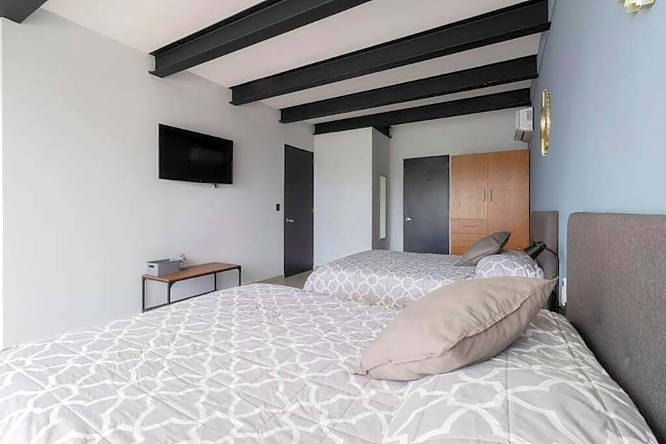 1PH Hidden gem in Centro Fits 10 private terrace