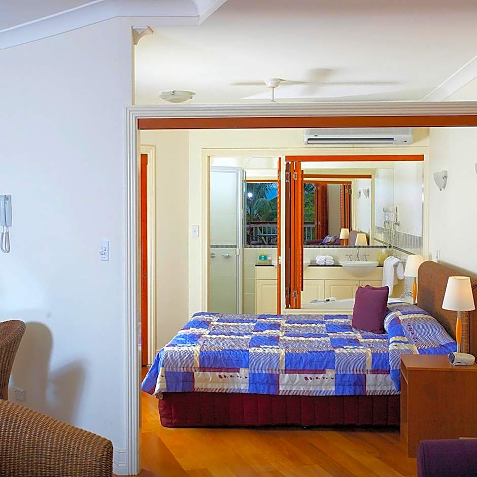 Mantra on the Inlet Port Douglas