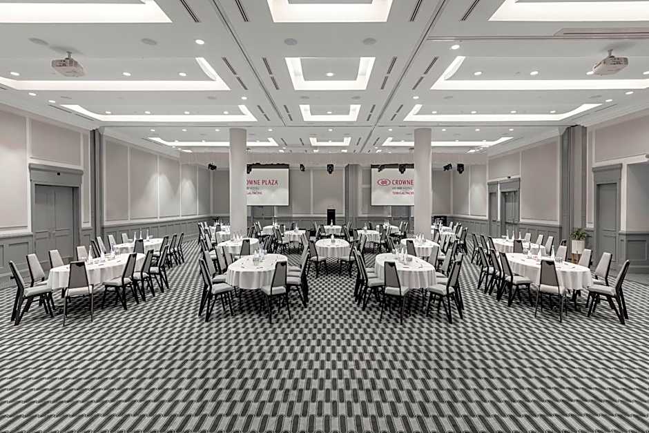 Crowne Plaza Terrigal By IHG