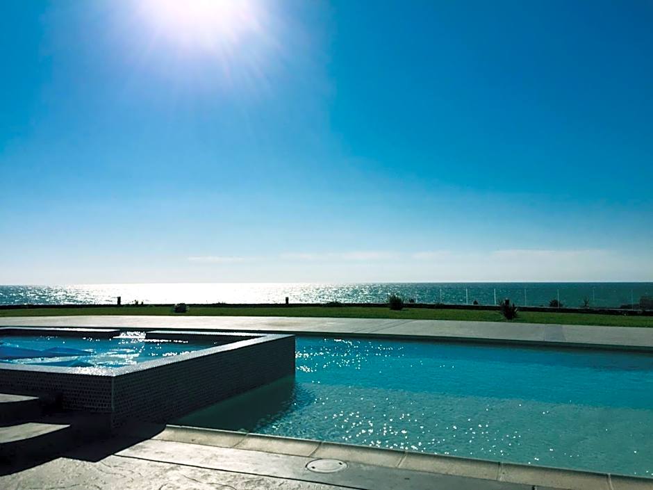 La Jolla Excellence, Exclusive Front Beach!