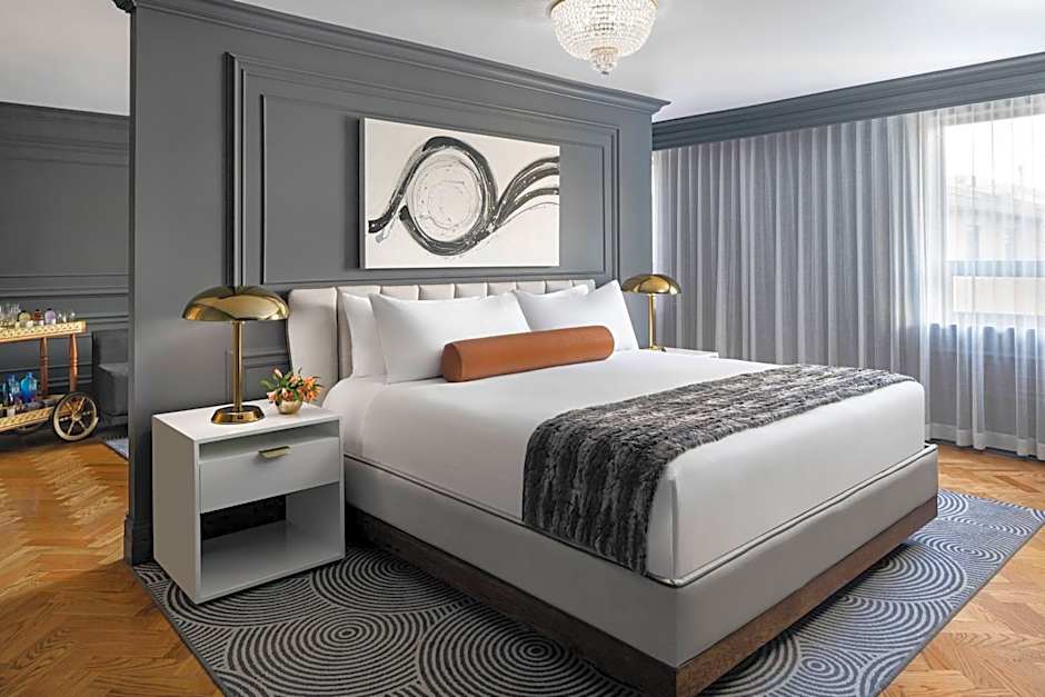The Drake Oak Brook, Autograph Hotels