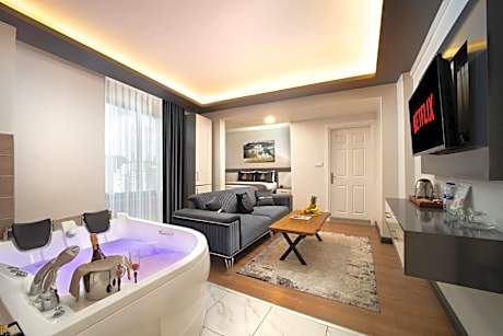 Suite with Spa Bath