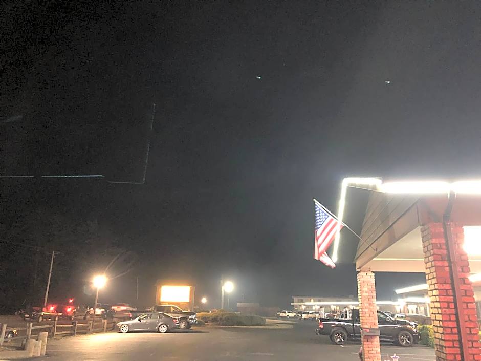 Crescent Beach Motel