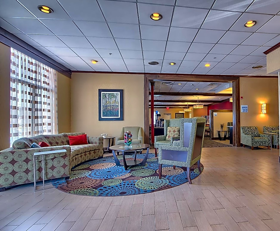 Holiday Inn Express Charleston-Civic Center, an IHG Hotel
