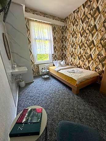 Single Room with Shared Bathroom