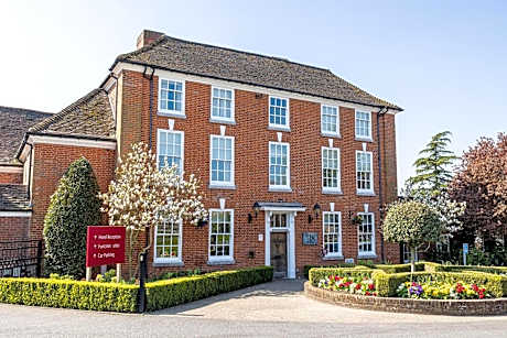 Best Western Plus Windmill Village Hotel