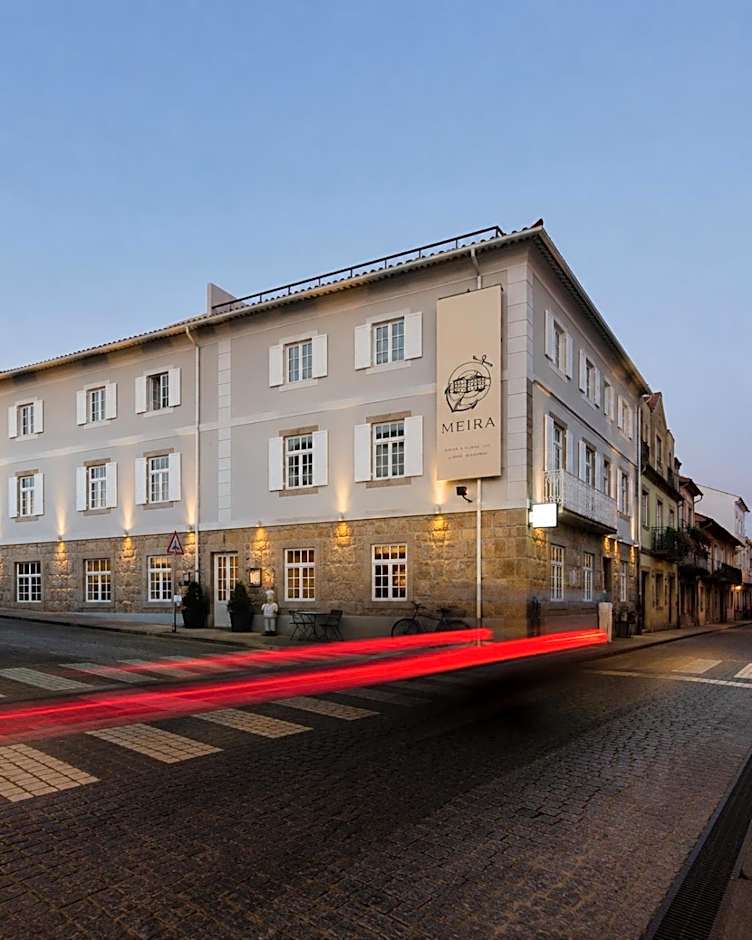 Photo 1 of 50 of Hotel Meira