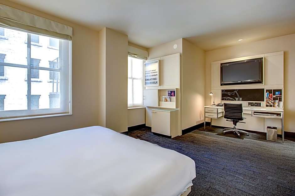 The Midland Hotel, Chicago, a Tribute Portfolio Hotel
