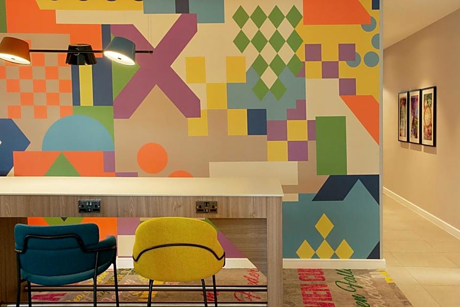 Hampton By Hilton Hamilton Park