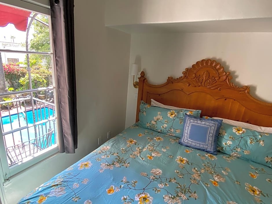 Villa Rosa Inn