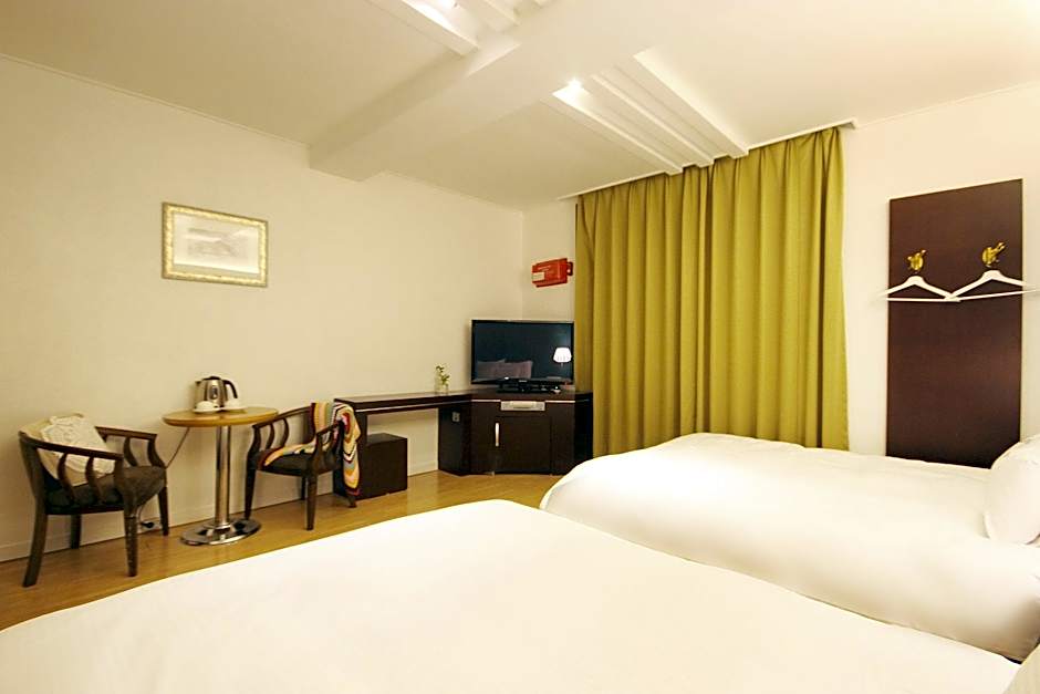 Goodstay Charmant Hotel (Korea Quality)