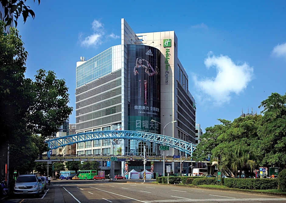 Holiday Inn Express Taichung Park By IHG