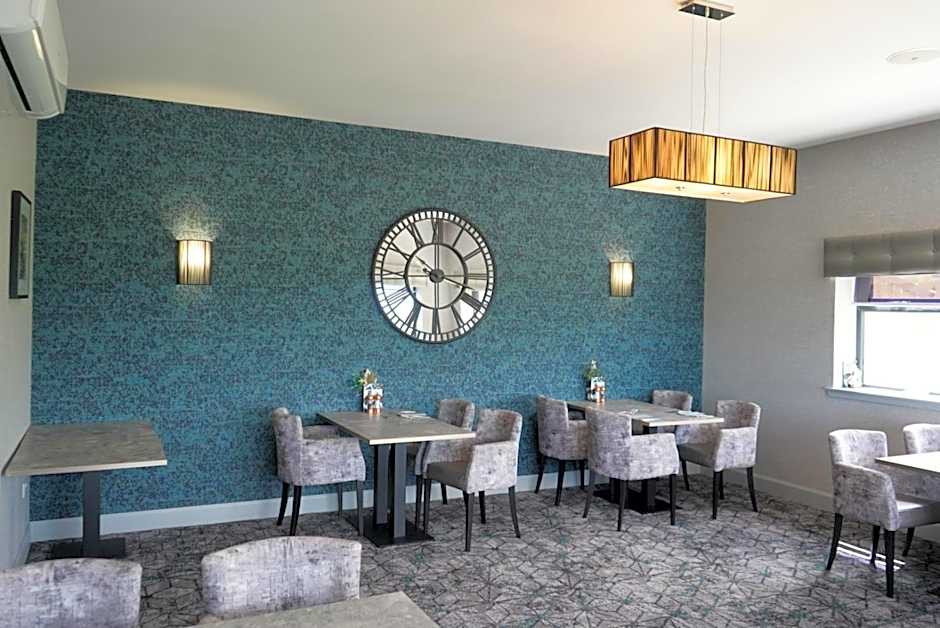 The Knowes Hotel & Restaurant