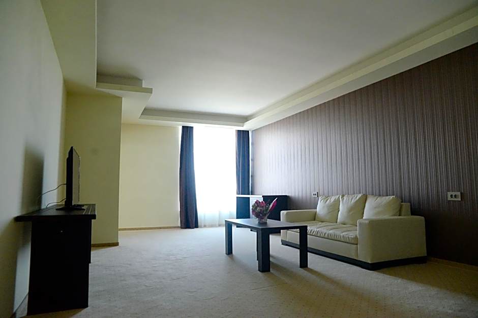 Ramada by Wyndham Constanta