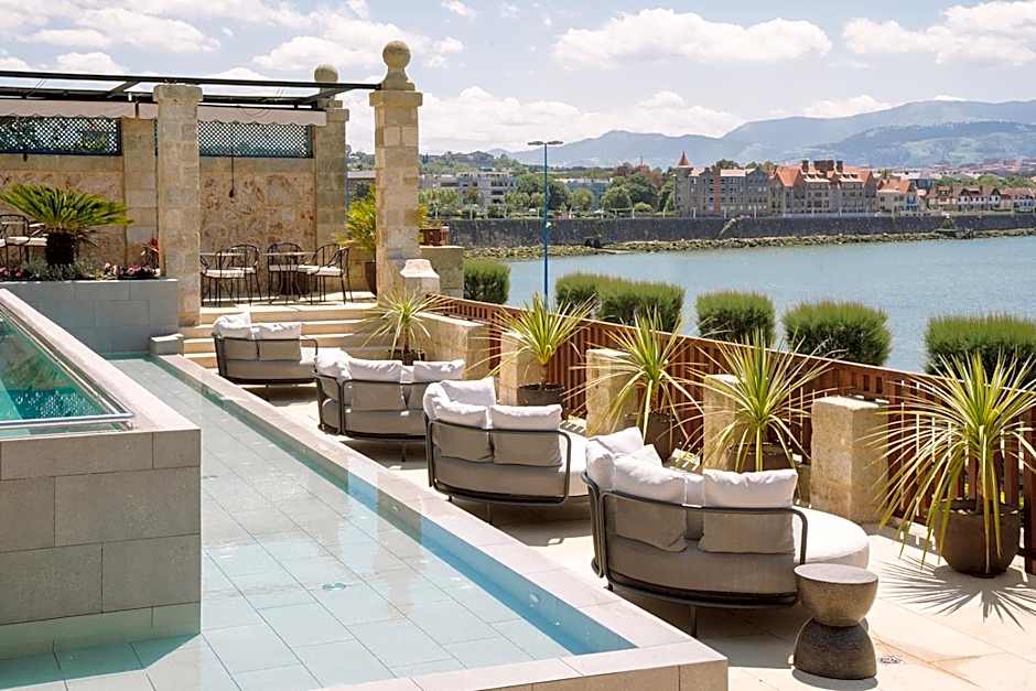 Palacio Arriluce Hotel - The Leading Hotels of the World