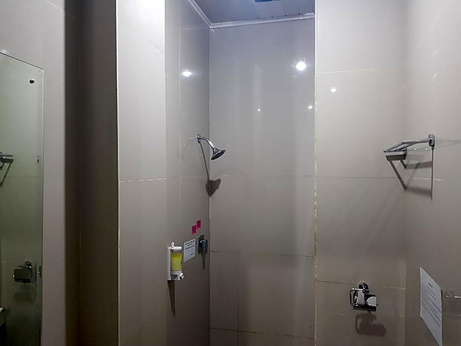 Capital O 93263 Linge Land Hotel