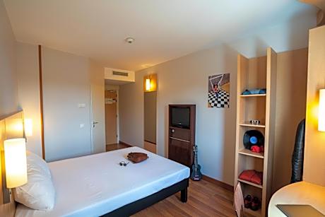 Double Room with Extra Bed