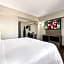 Red Roof PLUS & Suites Virginia Beach - Seaside