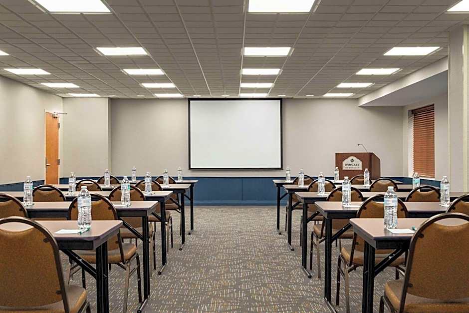 Wingate by Wyndham Louisville East