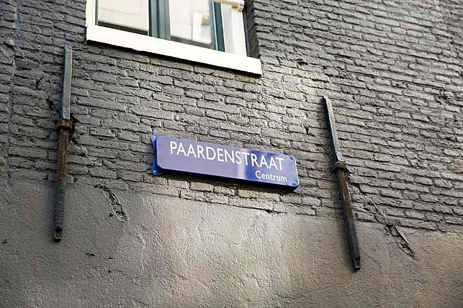 Eden Studios and Apartments