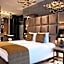 Art Suites Luxury Hotel