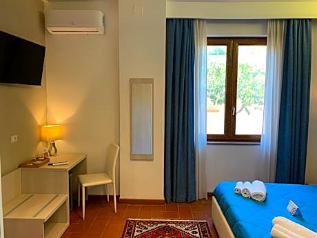 Twin Room with Private Bathroom