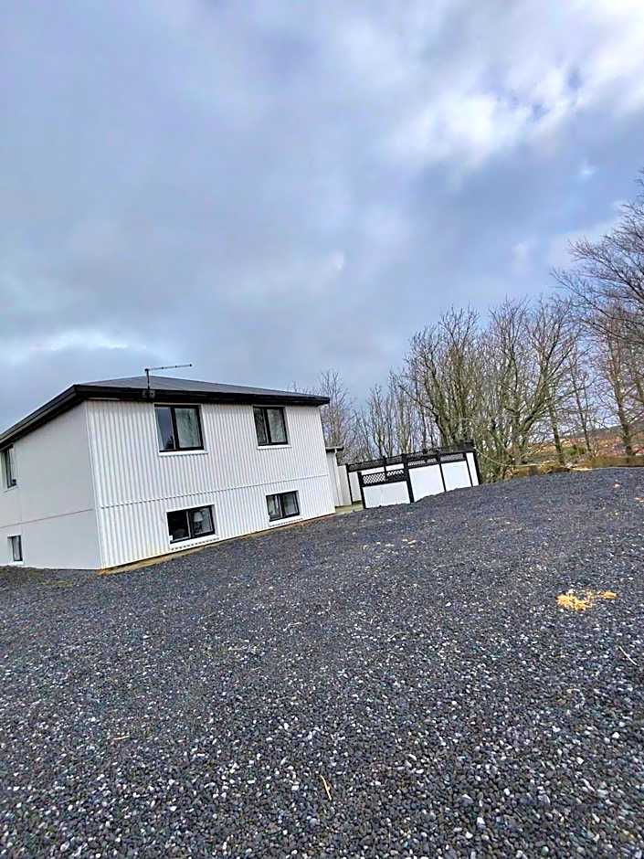 Fellskotshestar Guesthouse