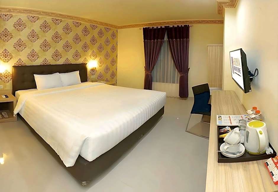 Hersya Front One Inn Surabaya