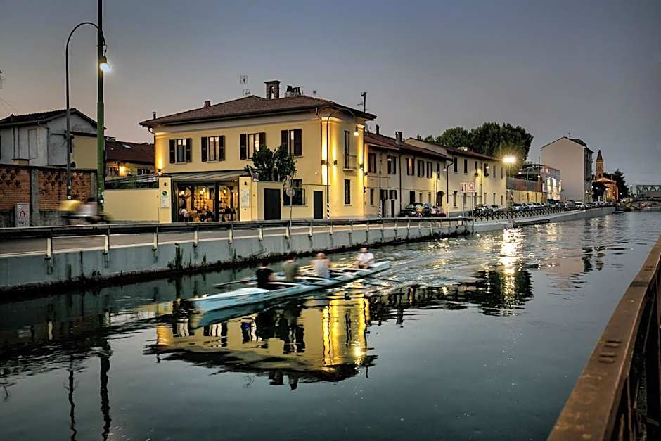 VERSOVERDE HOTEL Alzaia Naviglio Grande
