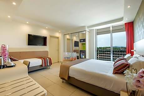 Deluxe Quadruple Room