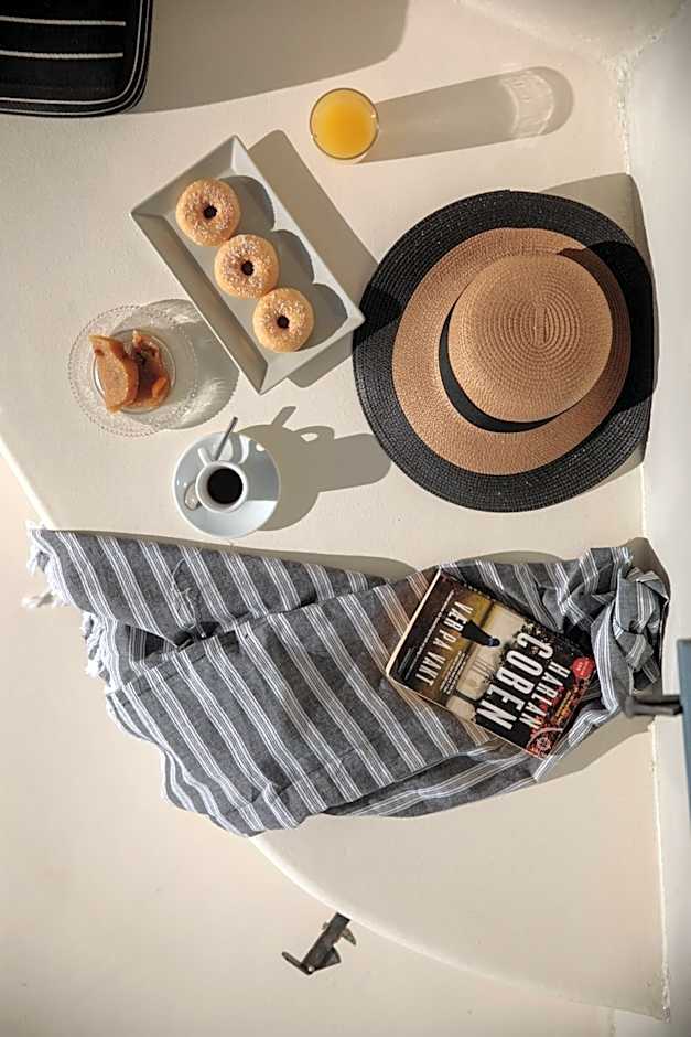 Iria Beach Art Hotel