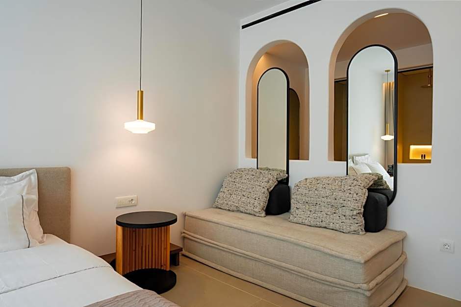 Muse οf Mykonos Luxury Suites