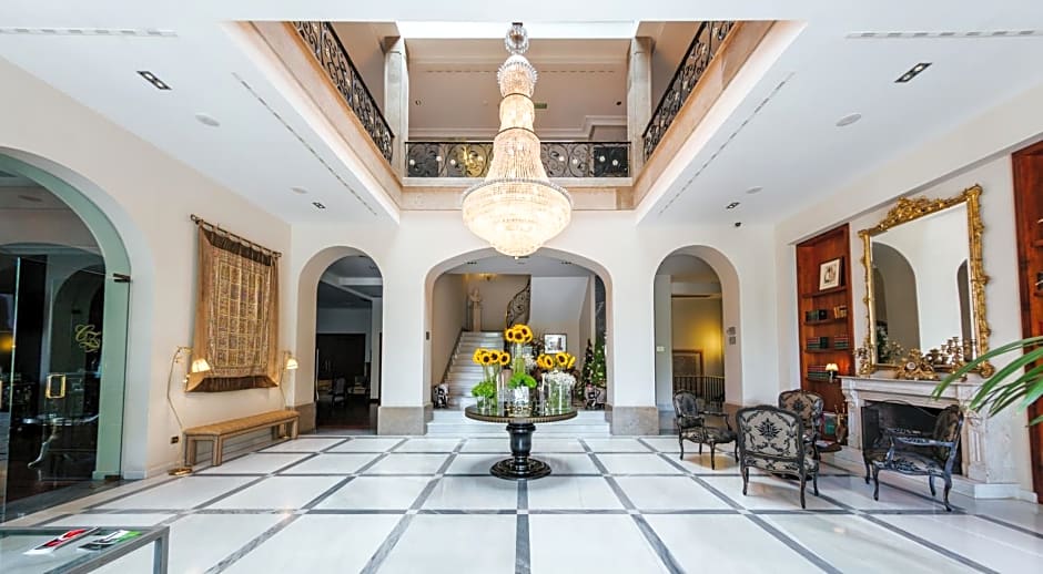 Castillo Del Bosque La Zoreda