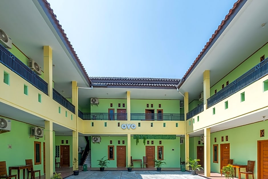 OYO 1399 Cemara Residence Syariah