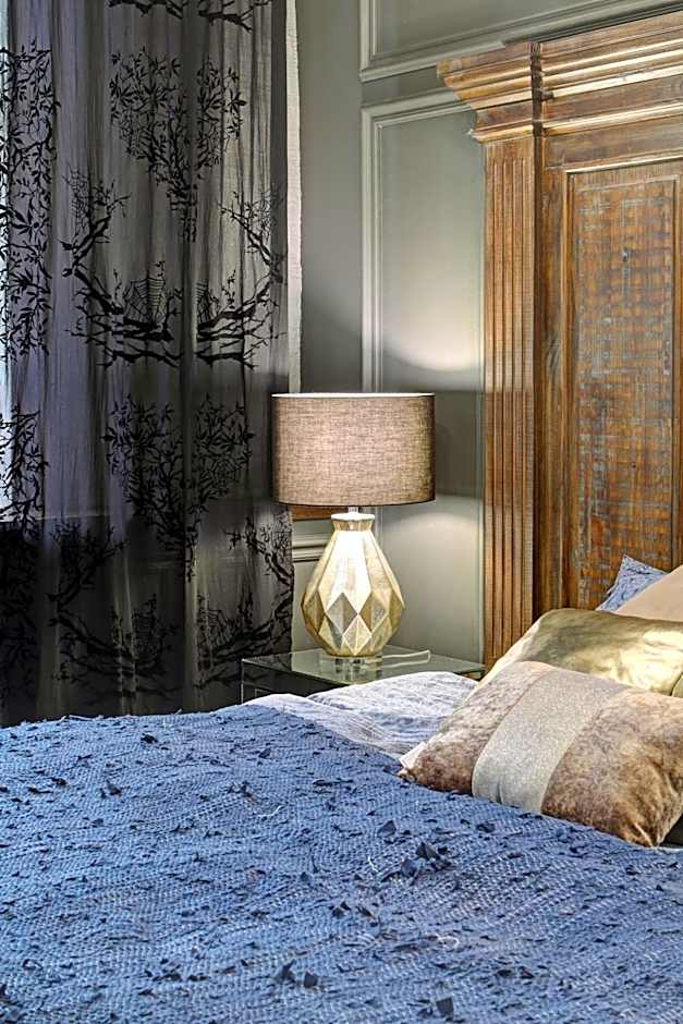 Mitten Village Family Residence