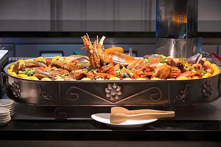 Zealax Hotel & Residence