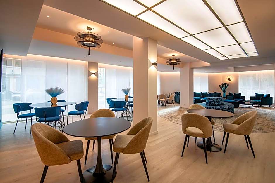 Résidence Hôtelière Chambord au coeur de Menton - entièrement rénovée