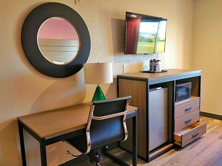 Arya Inn and Suites