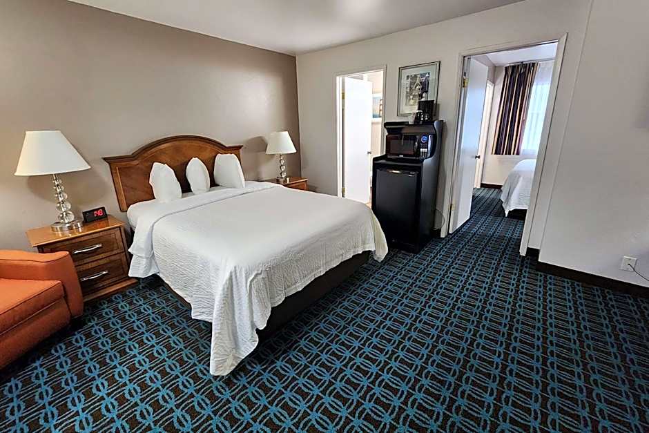 Ramada Bayside Inn & Suites Eureka