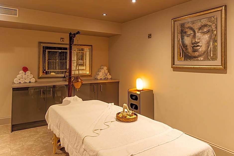 Dover Marina Hotel & Spa, Tapestry Collection by Hilton