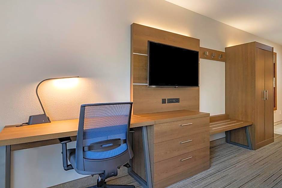 Holiday Inn Express Hotel and Suites Natchitoches By IHG