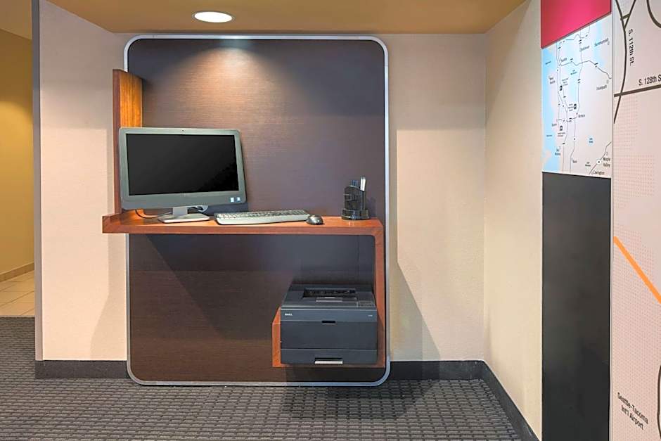 Sonesta Simply Suites Seattle Renton