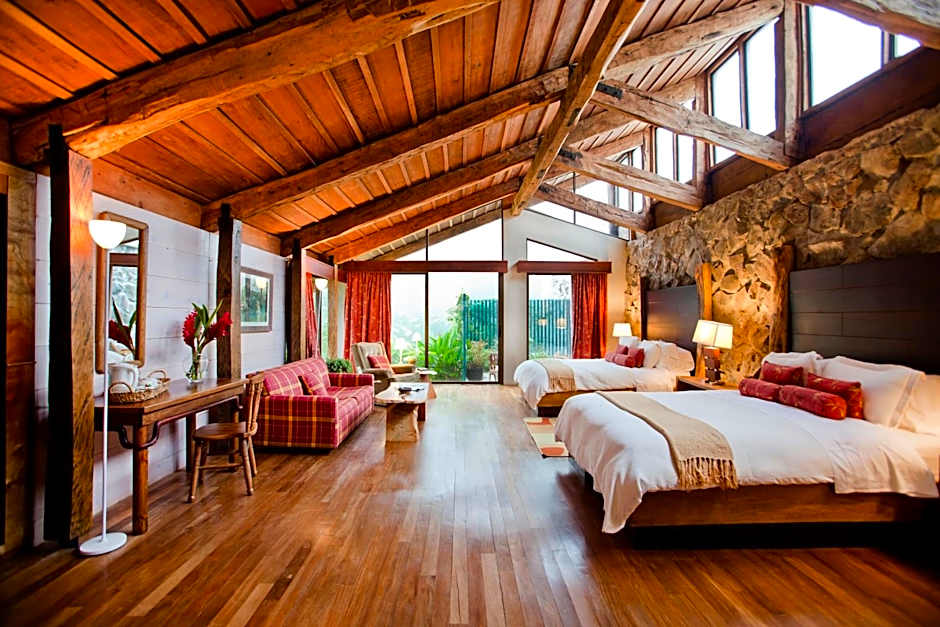 Poas Volcano Lodge