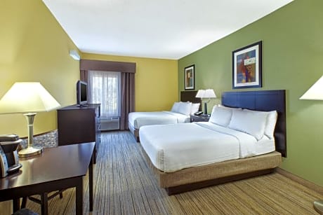 2 Double Beds, Nonsmoking, Accessible