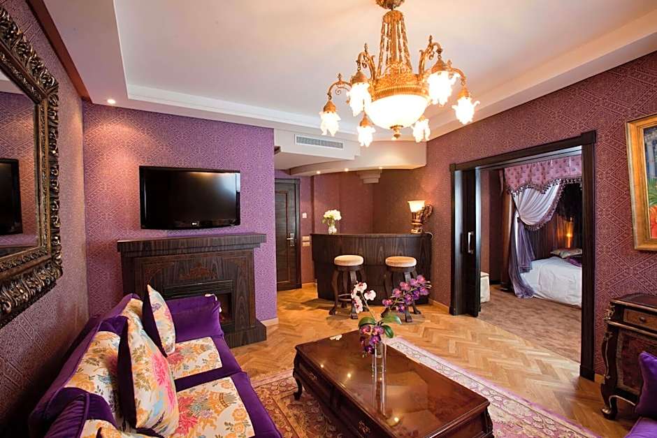 Art Palace Suites & Spa