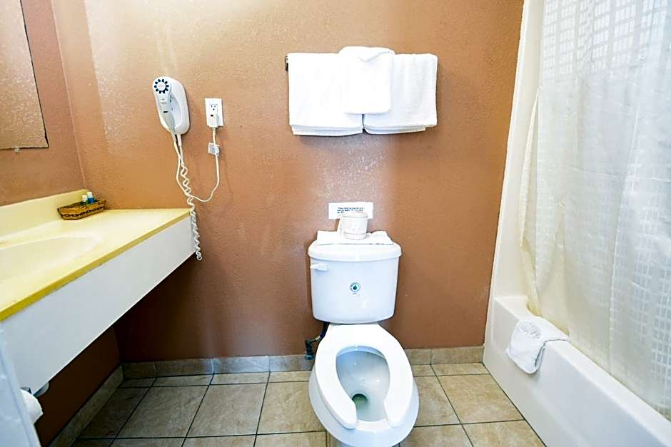 Economy Inn Beebe