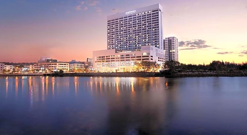Pullman Miri Waterfront