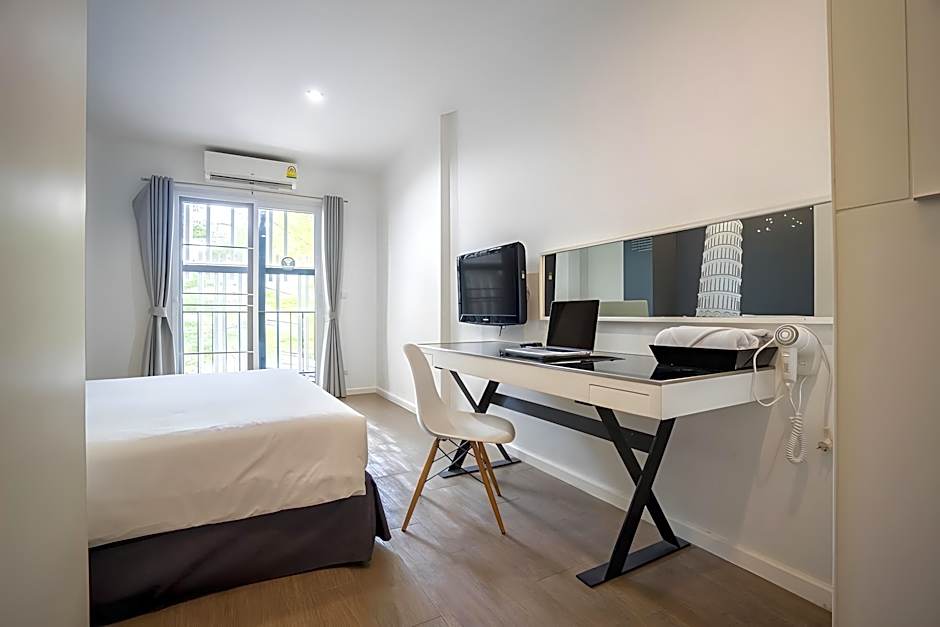 Blu Monkey Bed and Breakfast Phuket